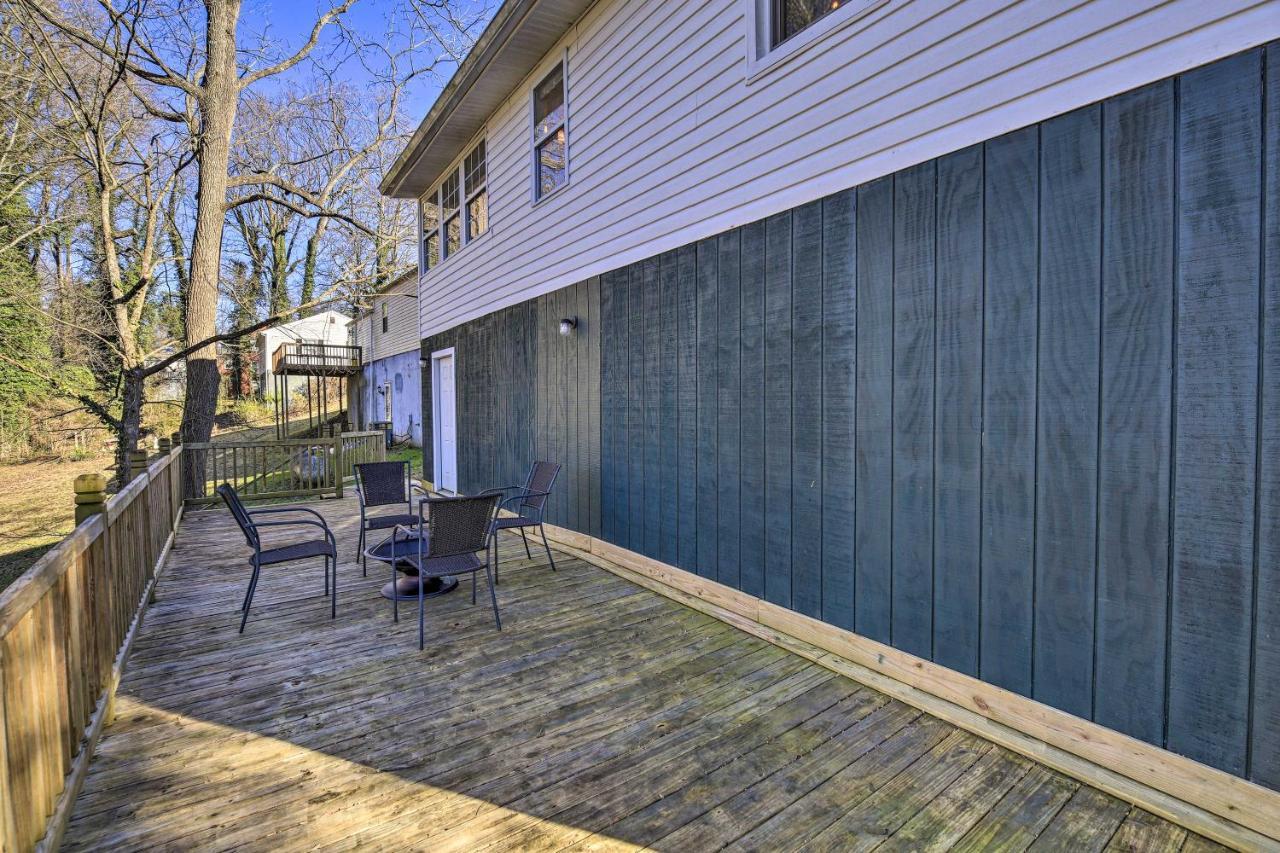 Cozy Bristol Home With Yard About 1 Mile To Downtown! エクステリア 写真